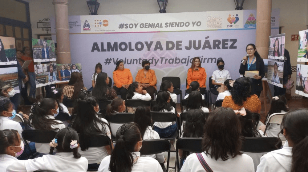 25  de octubre de 2022-  #SoyGenialSiendoYo  Muestra fotográfica en el marco del Día Internacional de la Niña