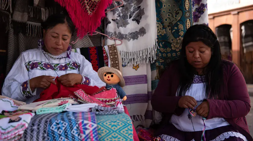 Grupo Prada y UNFPA expanden a México su Programa de Formación en Moda, el primero de su tipo